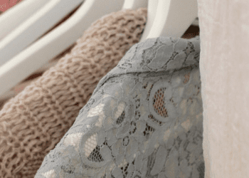 Tencel-a-sustainable-fibre-Seams-For-Dreams-1