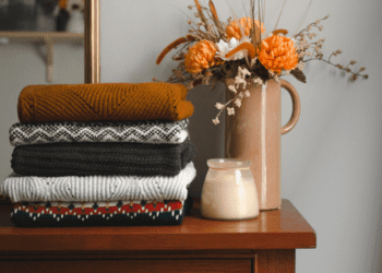 Seams-For-Dreams-practical-guide-to-cleaning-and-organising-your-closet-Seams-for-Dreams-2